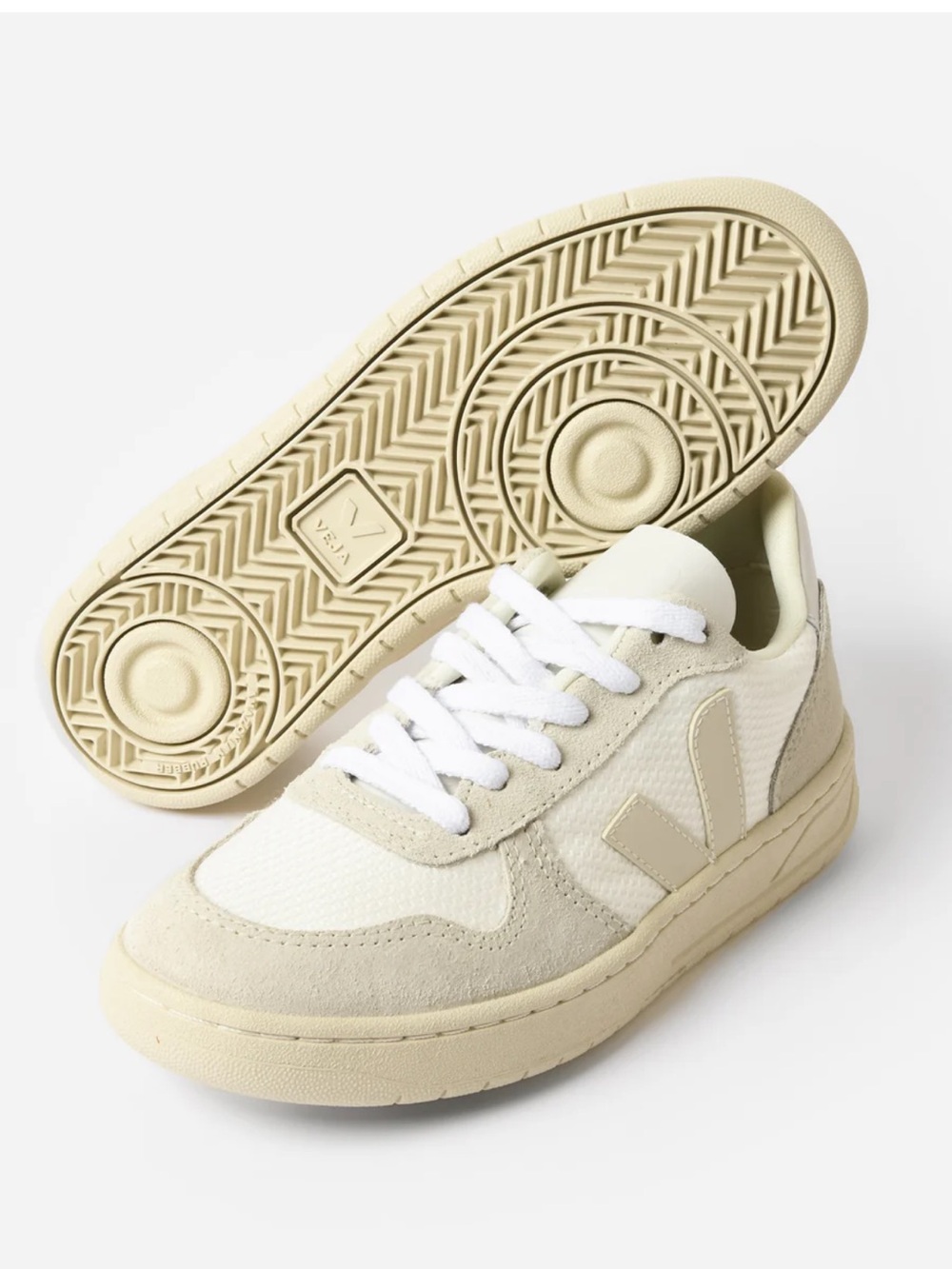 VEJA Women's V-10 B-Mesh Sneaker in White Natural Pierre